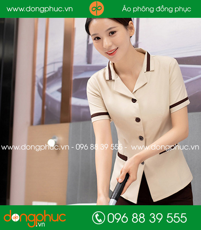 Đồng phục vệ sinh màu hồng đào viền nâu
